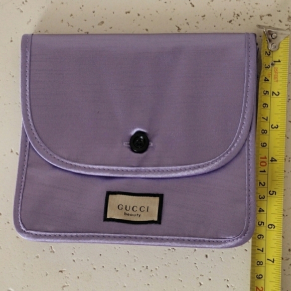 Gucci Lavender Satin Beauty Pouch - Picture 14 of 16